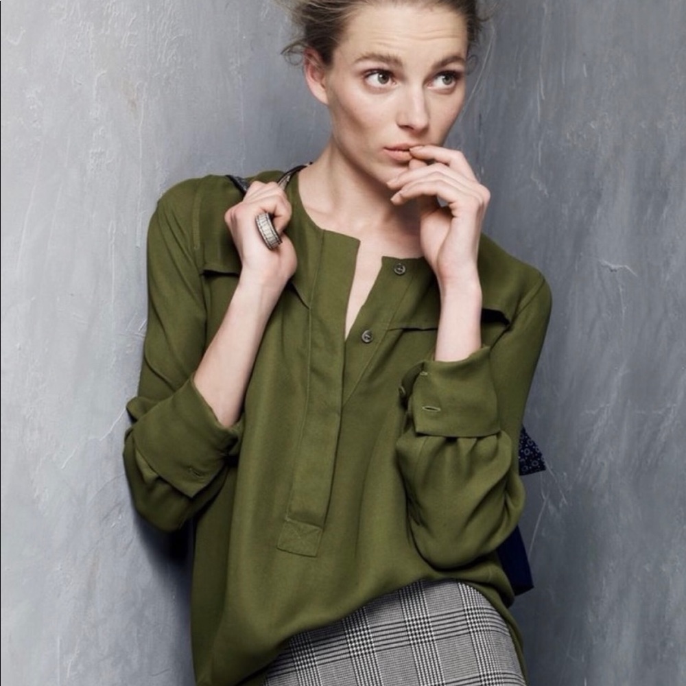 Jcrew crepe green blouse size 4